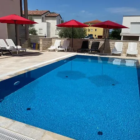Maduna 2 Kaštel
