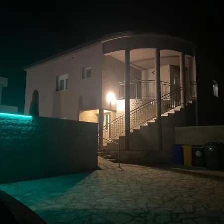 Lägenhet Maduna 2