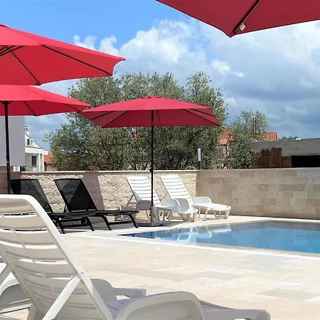 Maduna 2 Apartman Kaštel